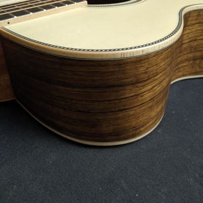 Larrivée OM-40 Ovangkol Limited Edition Acoustic Guitar image 10