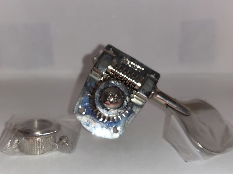 Hipshot HB7 Tuning Machine (1) Nickel Reverb