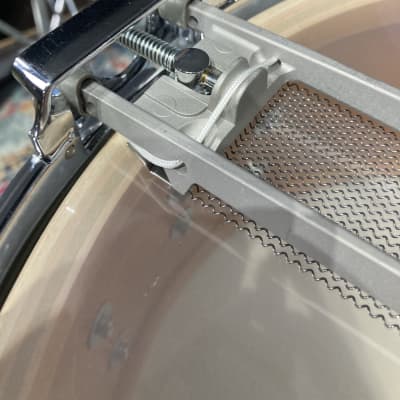 Rogers - 14x6.5" Dyna-Sonic Bread and Butter Lug Snare Drum, Reissue 2010's - White Marine Pearl image 17