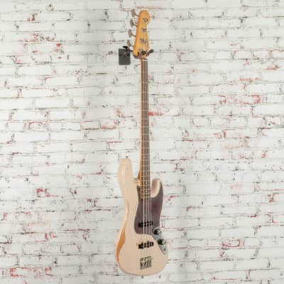 Fender Flea Jazz Bass, Rosewood Fingerboard, Roadworn Shell Pink image 4