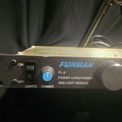 Furman PL-8 Power Conditioner with lights 2000s image 2
