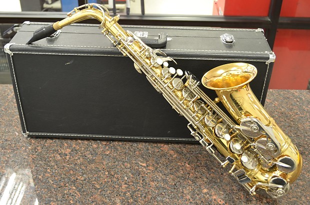 Jupiter JAS 669 667 Alto Saxophone Sax with Case