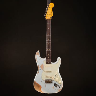 Fender Custom Shop Ltd 1963 Stratocaster Heavy Relic, Sonic Blue 914 7lbs 11.2oz image 2