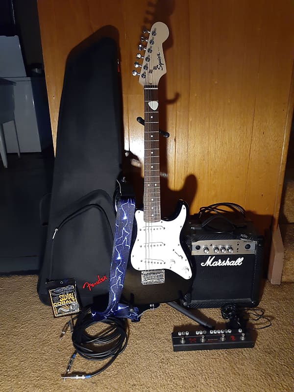 【未使用品】Fender Stratocaster, Marshall amp Fender, Marshall, Squier Mini Stratocaster 2018 - Black | Reverb