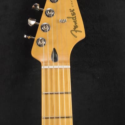 Mint Fender Player II Stratocaster Aged Cherry Burst Maple Fingerboard image 5