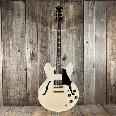 Gibson ES-335 1968 - Factory Alpine White with Gold Hardware One of a Kind image 4