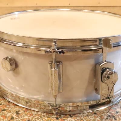 Prestige 5.5x14" Snare Drum White Pearl Vintage 1970's MIJ image 5