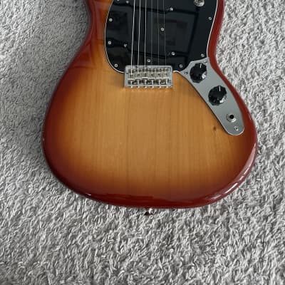 Fender Player Mustang 2021 MIM Sienna Sunburst 75th Anniversary Maple FB Guitar image 2