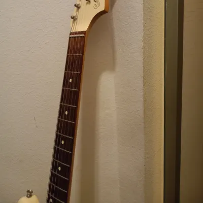 Fender Vintera '60s Jazzmaster image 2