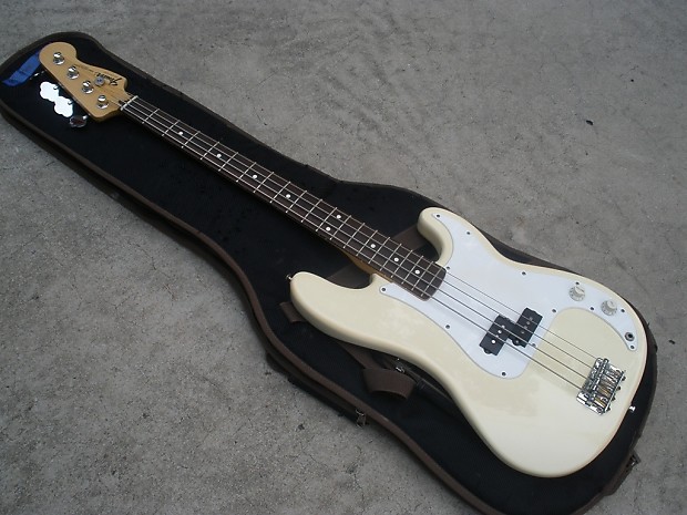 Fender precision ベース mexico 1995 Fender Precision Bass - Mexico - White Finish - Nice