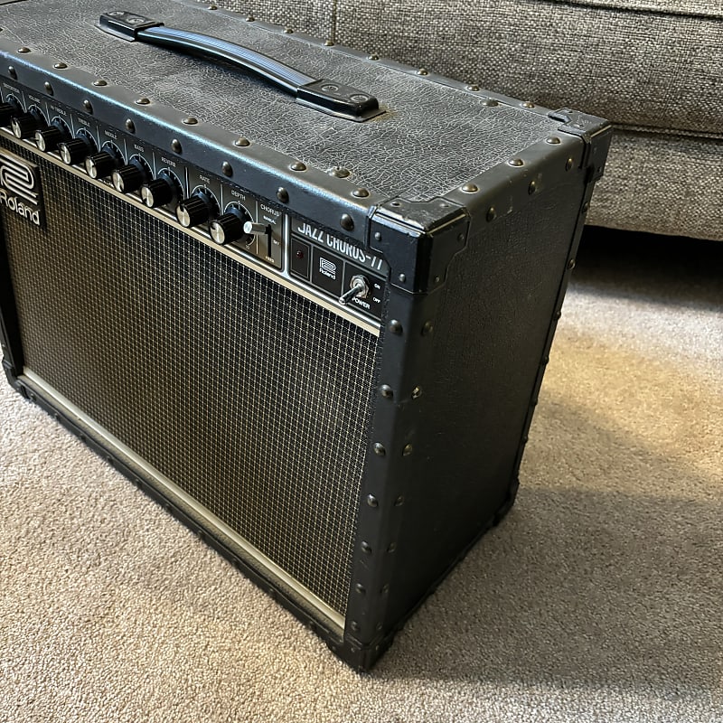 Roland JC-77 Jazz Chorus 80-Watt 2x10