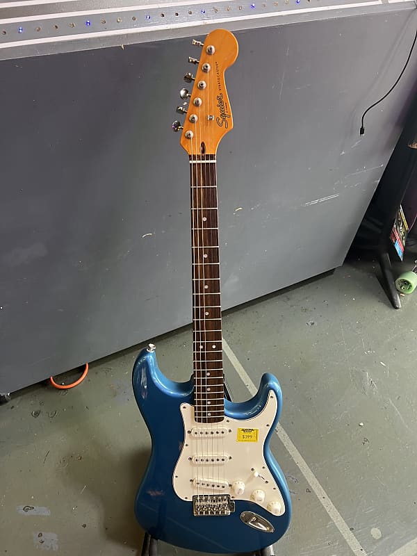 Squier Stratocaster - Blue sparkle image 1