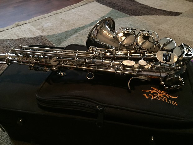 Venus curved soprano silver