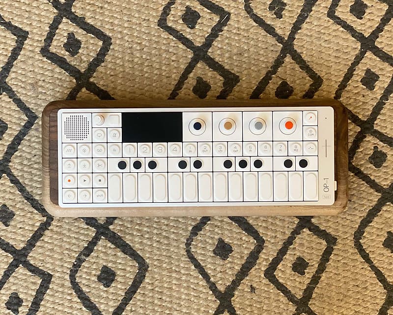 Teenage Engineering op-1※木製ケースのみ Teenage Engineering op-1※木製ケースのみ - メルカリ