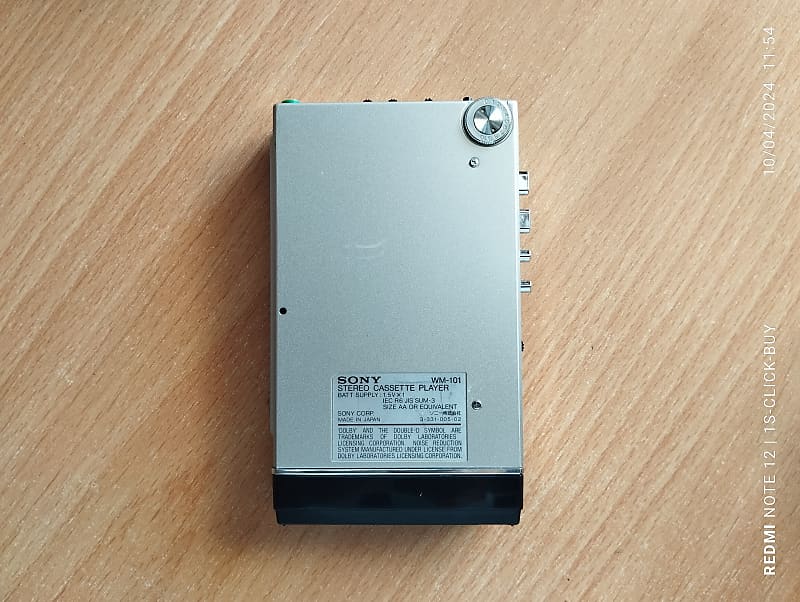 Sony WM 101 1985 -Sony Walkman Cassette player WM 101 silver