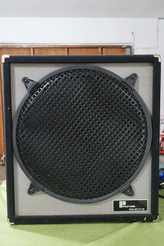 Vintage 1970s PolyTone Mini Brute III Bass or Guitar Amp Original Speakers  1 x 15 + Tweeter Huge Sounding Amplifier In A Small 30 Pound Package 17