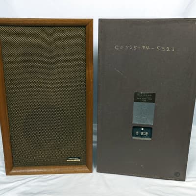 Vintage Realistic SOLO-3B - Pair of 2-way Speakers - 1974 image 7