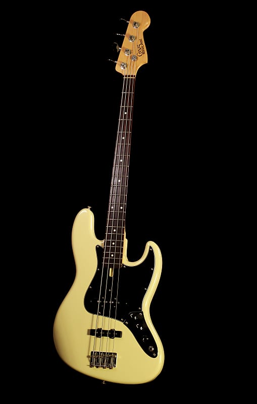 Crews Maniac Sound Jazz Bass KTR JB-01 Vintage White