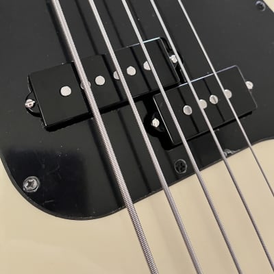 Schecter P-5 Ivy 5 String Bass image 9