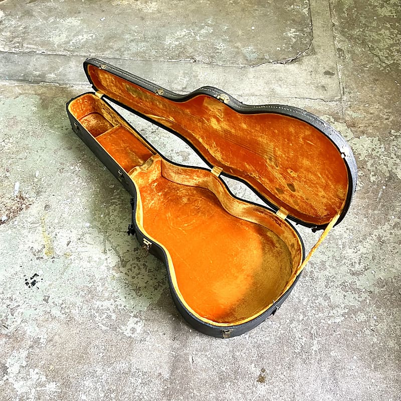 Gibson Memphis Hardshell Case for ES-330 & ES-335 Style