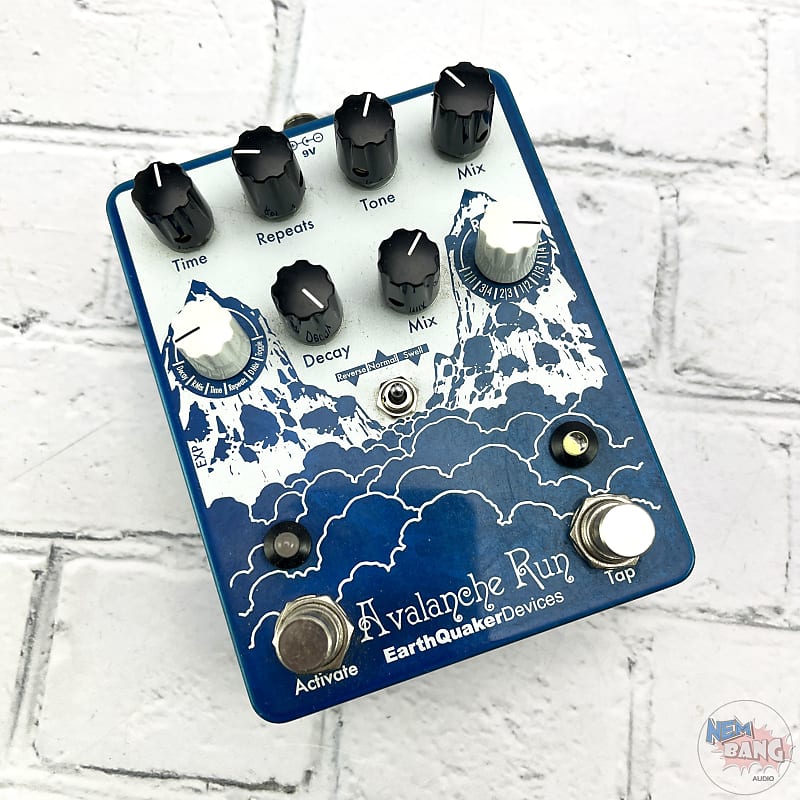 EarthQuaker Devices Avalanche Run Stereo Reverb & Delay with Tap Tempo