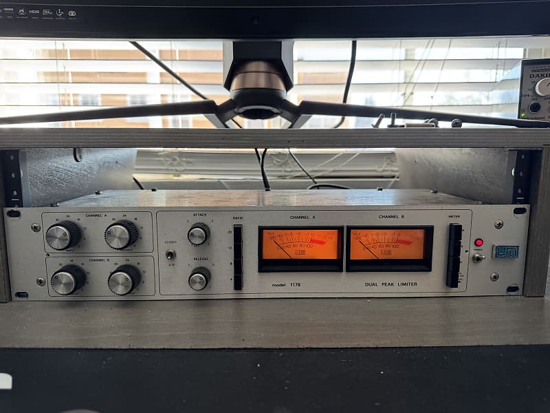 Urei 1178 Stereo Peak Limiter | Reverb