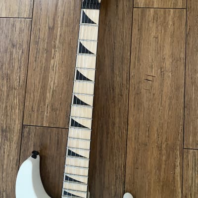 jackson dk2m（ピックアップ無しにしたので値下げ中）