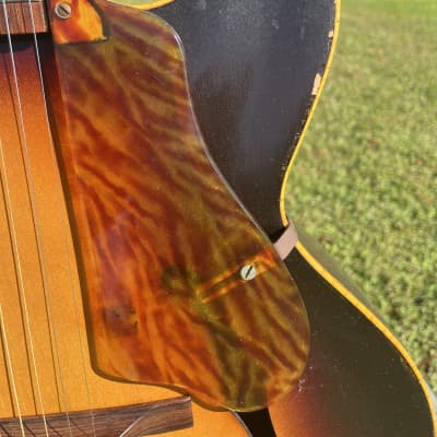 Montgomery Ward Gibson arch top copy 1930s-1950s - Tea burst image 2