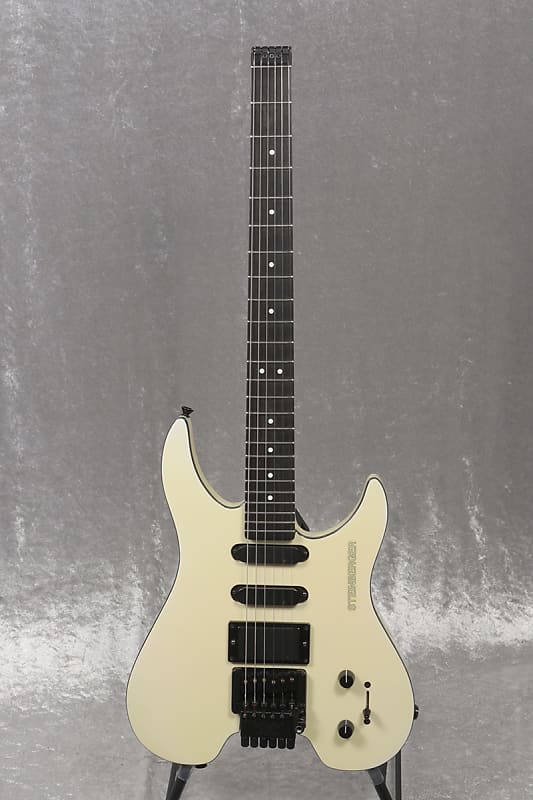 Steinberger GM4T White 1990 | The Music Zoo