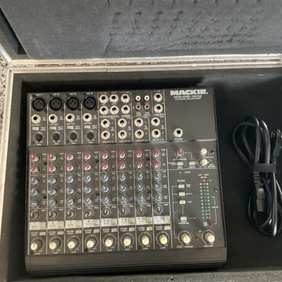 Mackie 1202-VLZ Pro 12-Ch Mixer **With Road Case** image 2