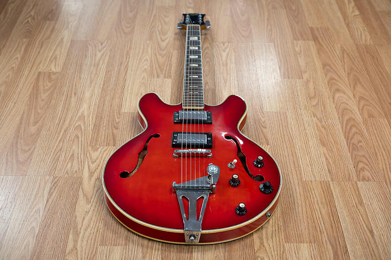 Lyle A790 Hollow Body Electric Guitar in Red (Good) *Free Reverb