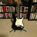 Fender Squier Affinity Stratocaster (2007) black with rosewood board and Fender gig bag