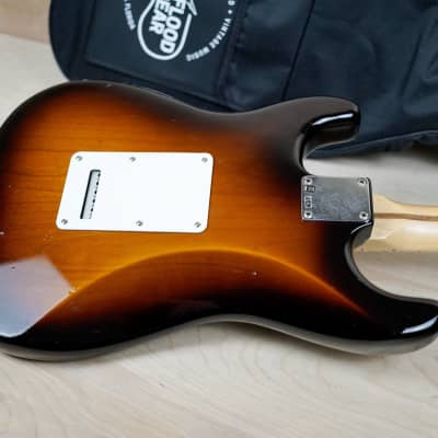 Fender American Special Stratocaster 2010 Sunburst w/ Bag image 18