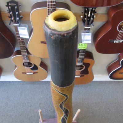 Unlabeled Australian Didgeridoo image 5