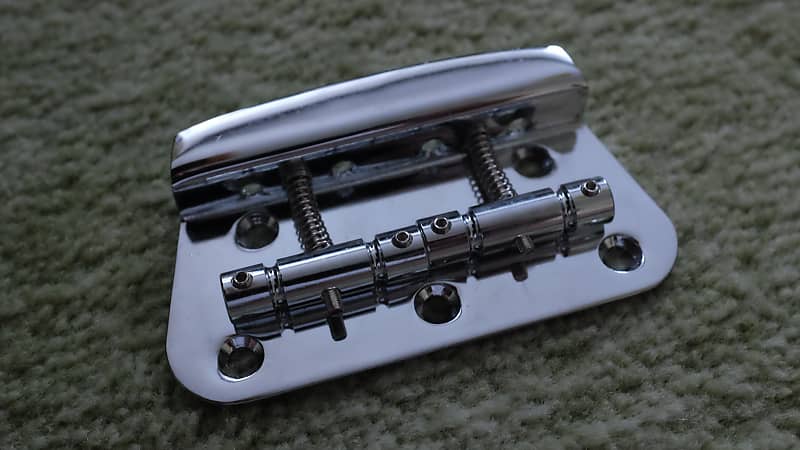 FENDER Squier Bronco Bass / Fender Musicmaster bass BRIDGE image 1