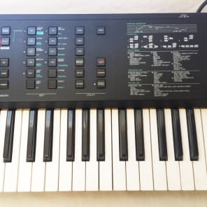 YAMAHA V-50 Vintage FM Synthesizer/Workstation/Keyboard.Made in Japan - 1989. image 4