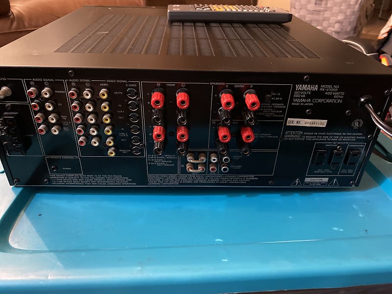 Yamaha receiver  Rxv1050 2005 Black  			
