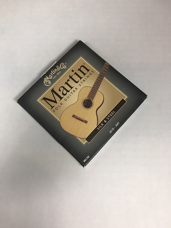 Martin Martin Strings NEW 130 Martin Silk and Steel Folk Acoustic Guitar Strings Metallic