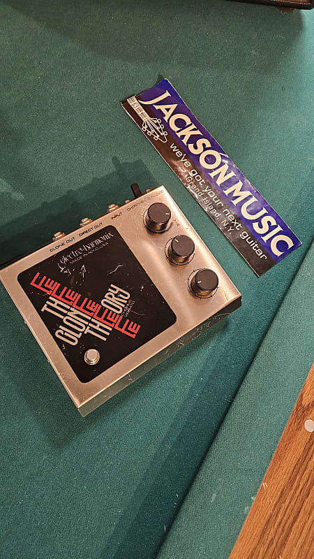 Electro-Harmonix Clone Theory | Reverb