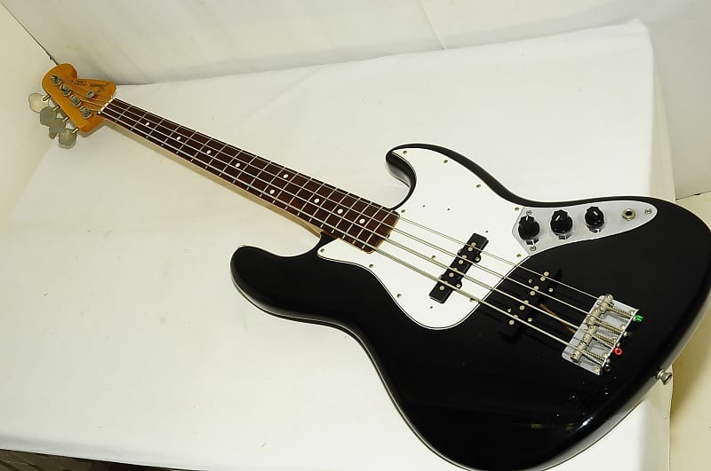 fender japan jazz bass trade mark