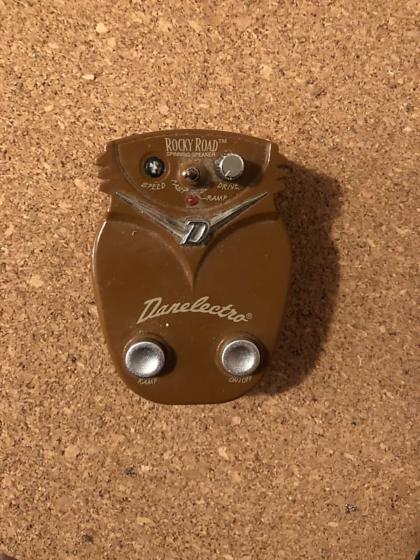 Danelectro Rocky Road Leslie Spinning Speaker Simulator vibe big spender  cool cat