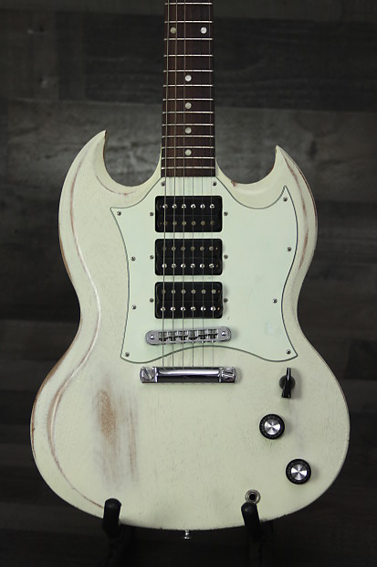 Gibson SG Triple Pickup 2007 White Relic Distressed | Reverb