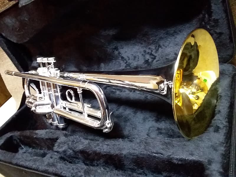 Conn Constellation 28B 1950 Vintage Professional Trumpet In Nearly Mint  Condition