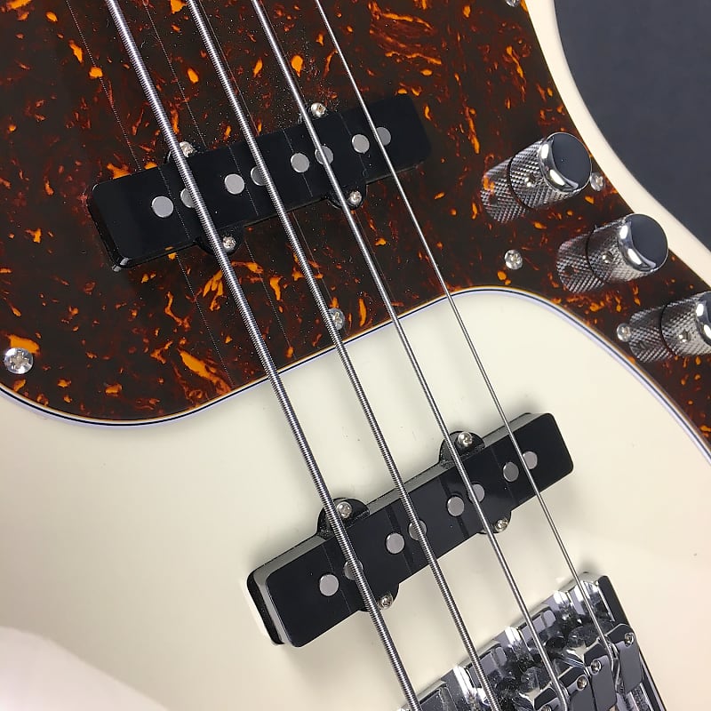 FGN Mighty Jazz EMJ-AL-R Bass 2016 Antique White | Reverb