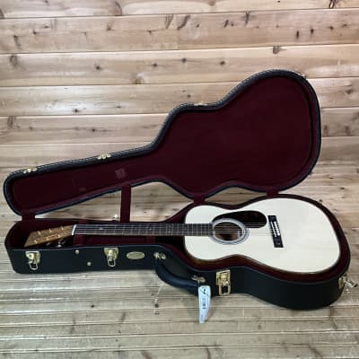 Martin Custom Shop 00 Italian Spruce/Guatemalan Rosewood Acoustic Guitar - Natural image 7