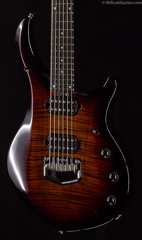 Music man deals majesty tiger eye