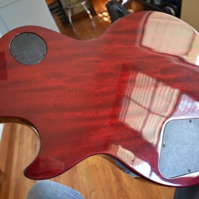 Gibson Les Paul Standard 2018, Lightweight, Blood Orange, EMG pickups, OHSC image 3