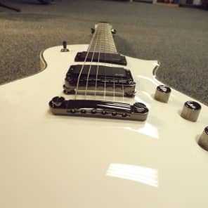 ESP LTD EC-1000 DELUXE ホワイト EC-01FT - The ESP Guitar Company