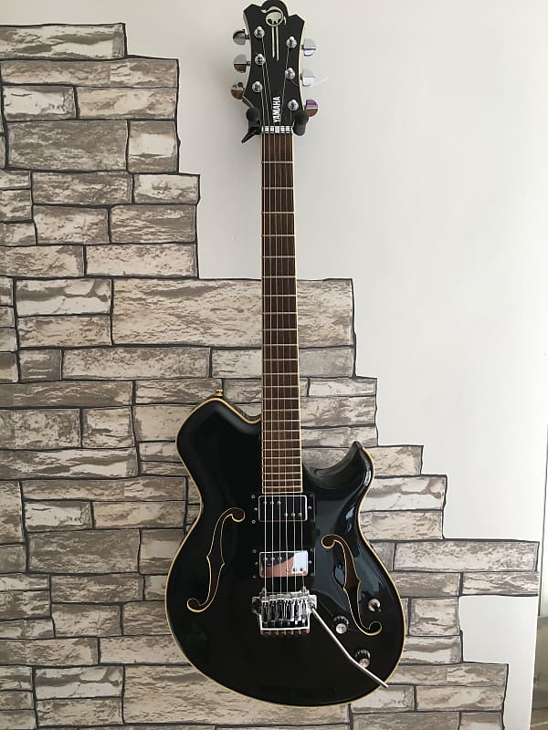 Yamaha CV 820 WB Wes Borland Signature Semihollow black | Reverb