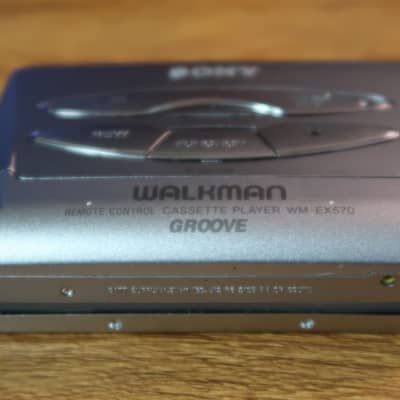 Sony WM-EX570 Walkman Cassette Player image 4